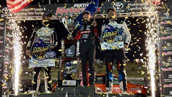 James McFadden, Kyle Larson and Callum Williamson after Perth win (Via @highlimitracingX)