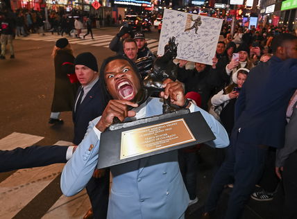 Travis Hunter Claps Back After Heisman Win Goes Viral for the Wrong Reasons