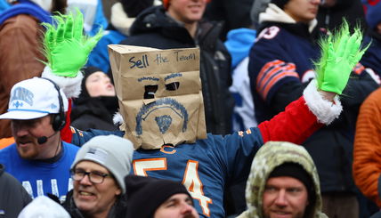 Bears Fans Broke Out A Brutal Chant After Being Forced To Watch Their Team Lose To The Seahawks, 6-3