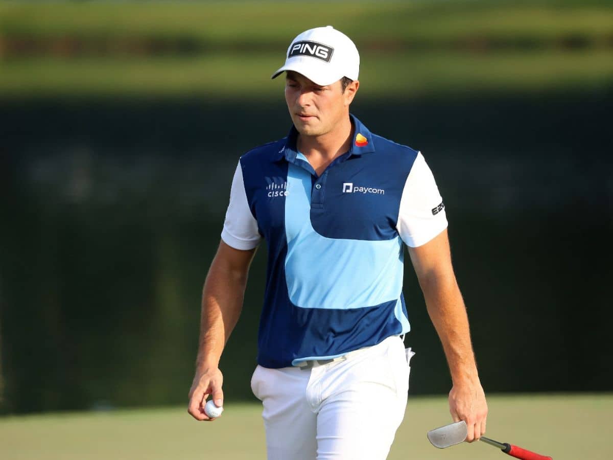 “I’m swiping right” – Golf Twitter HILARIOUSLY reacts to leaked Viktor Hovland’s Tinder profile